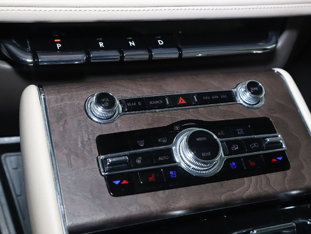 Certified 2023 Lincoln Aviator Reserve w/ Equipment Group 201A image 27