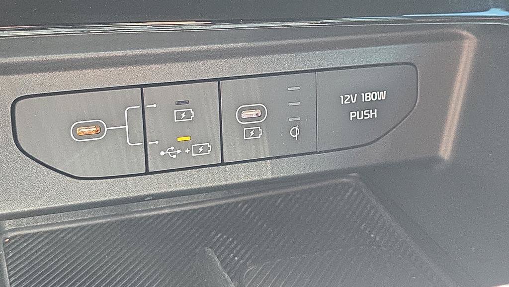 Used 2025 Kia K5 GT FWD image 29