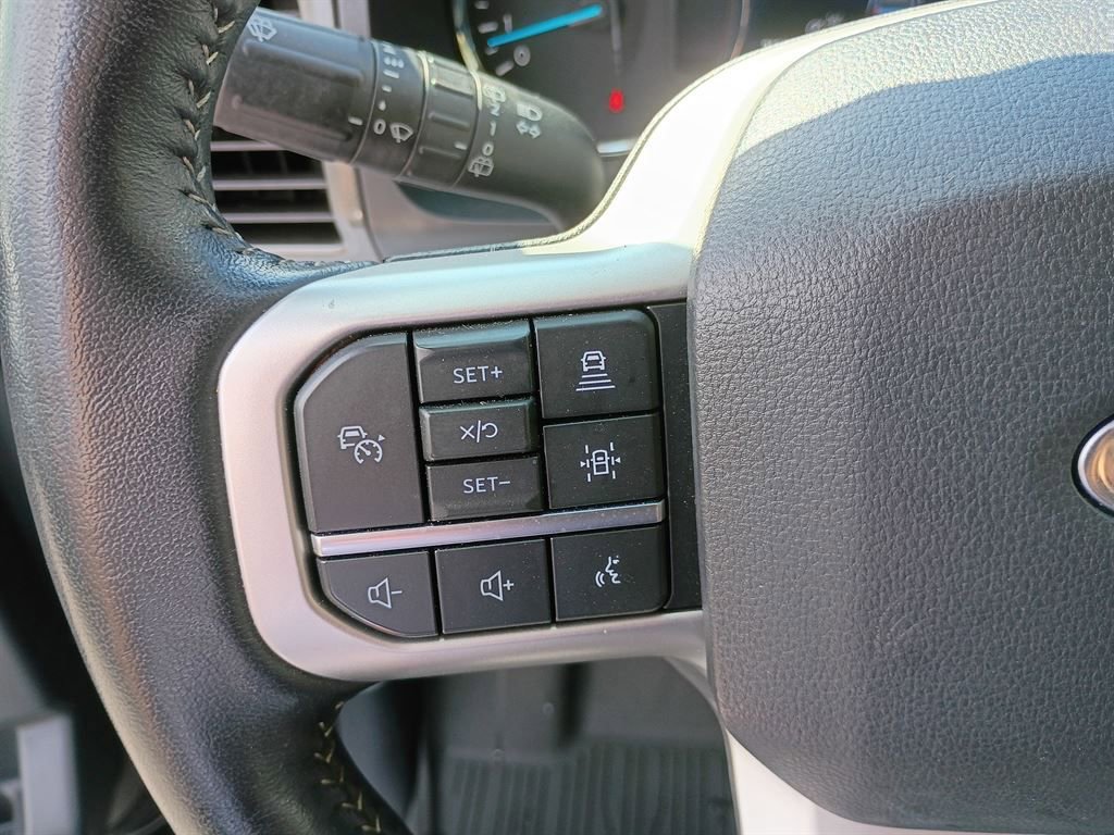 Used 2024 Ford Expedition XLT image 17