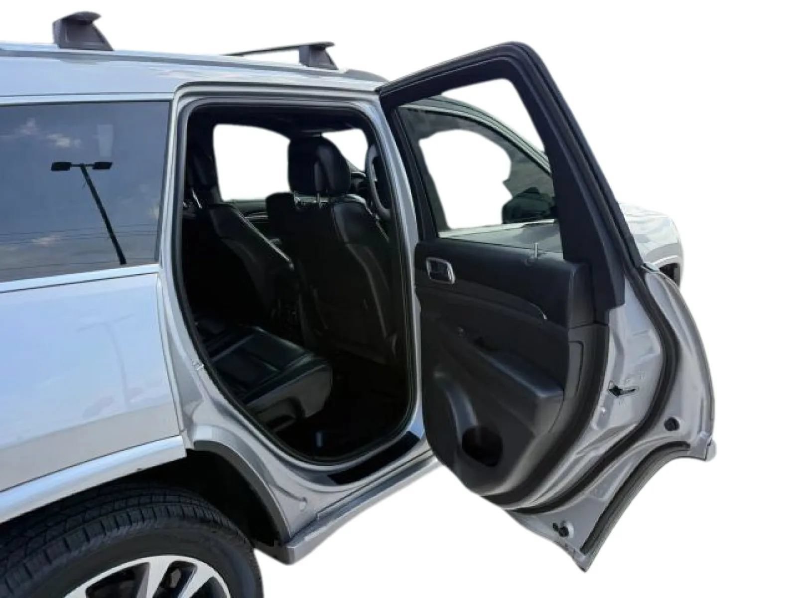 Used 2018 Jeep Grand Cherokee Overland AWD/4WD image 16
