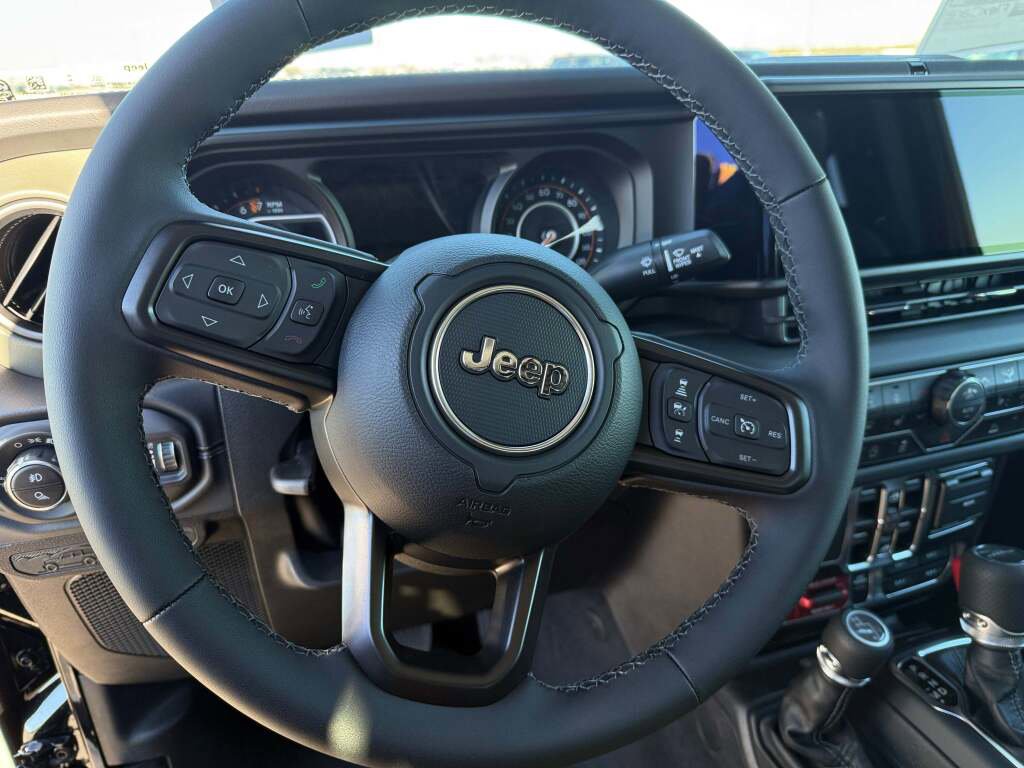 New 2026 Jeep Gladiator Mojave image 25