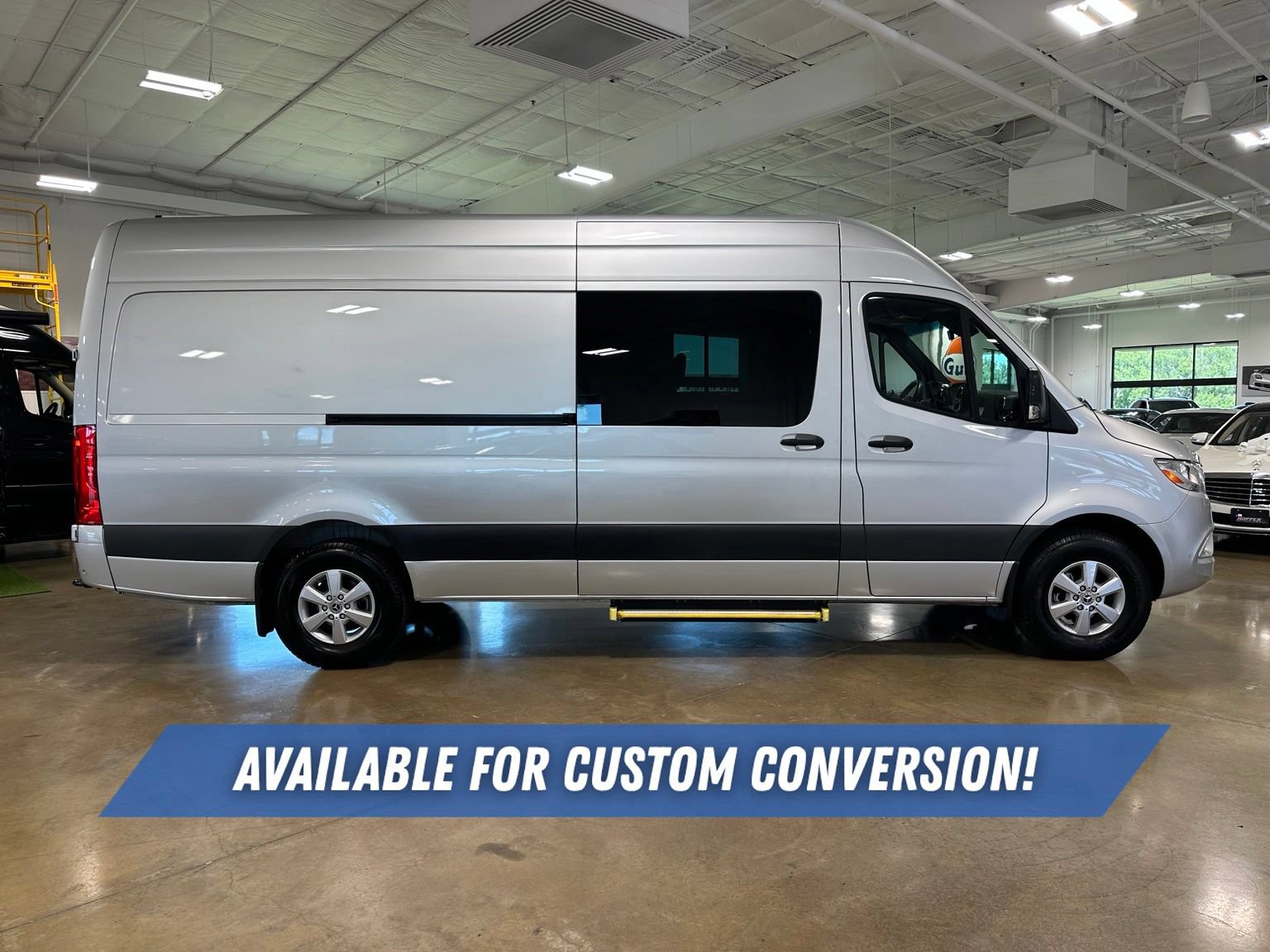 Used 2023 Mercedes-Benz Sprinter 2500 image 10