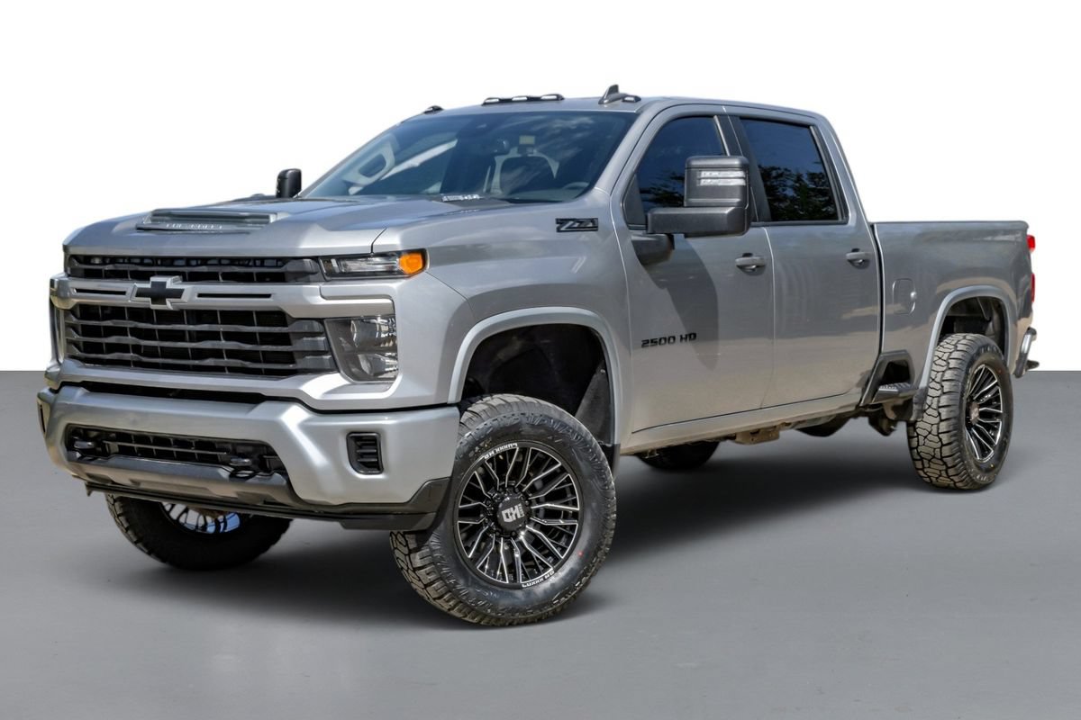 Used 2024 Chevrolet Silverado 2500 Custom w/ Custom Value Package AWD/4WD image 5