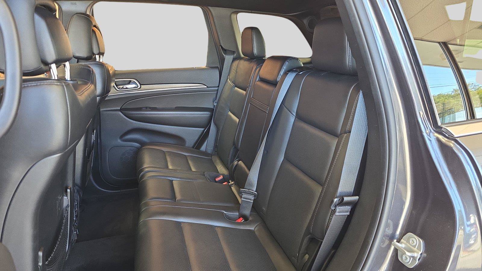 Used 2018 Jeep Grand Cherokee Limited w/ Luxury Group II AWD/4WD image 18