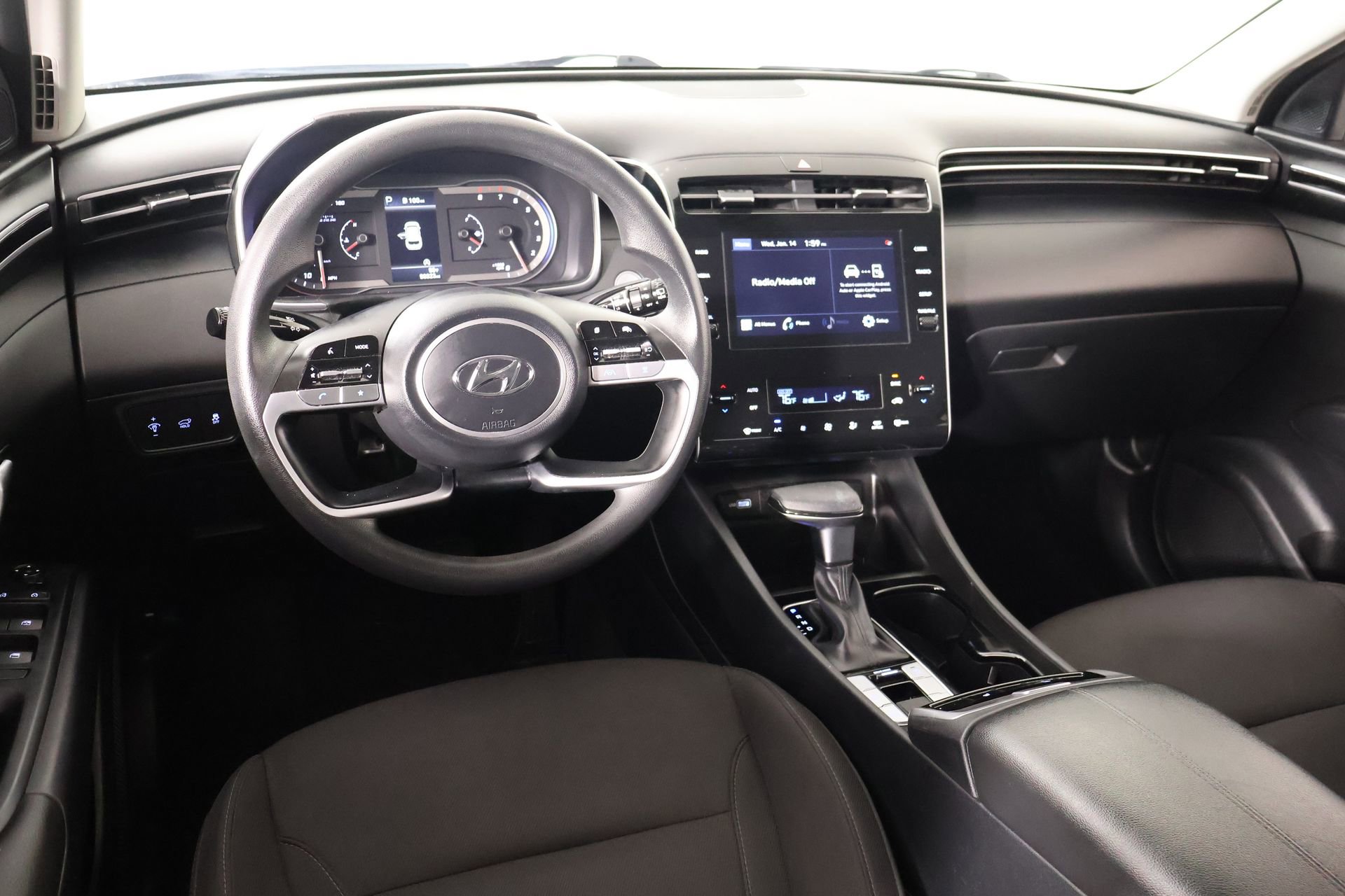 Used 2024 Hyundai Tucson SEL image 2