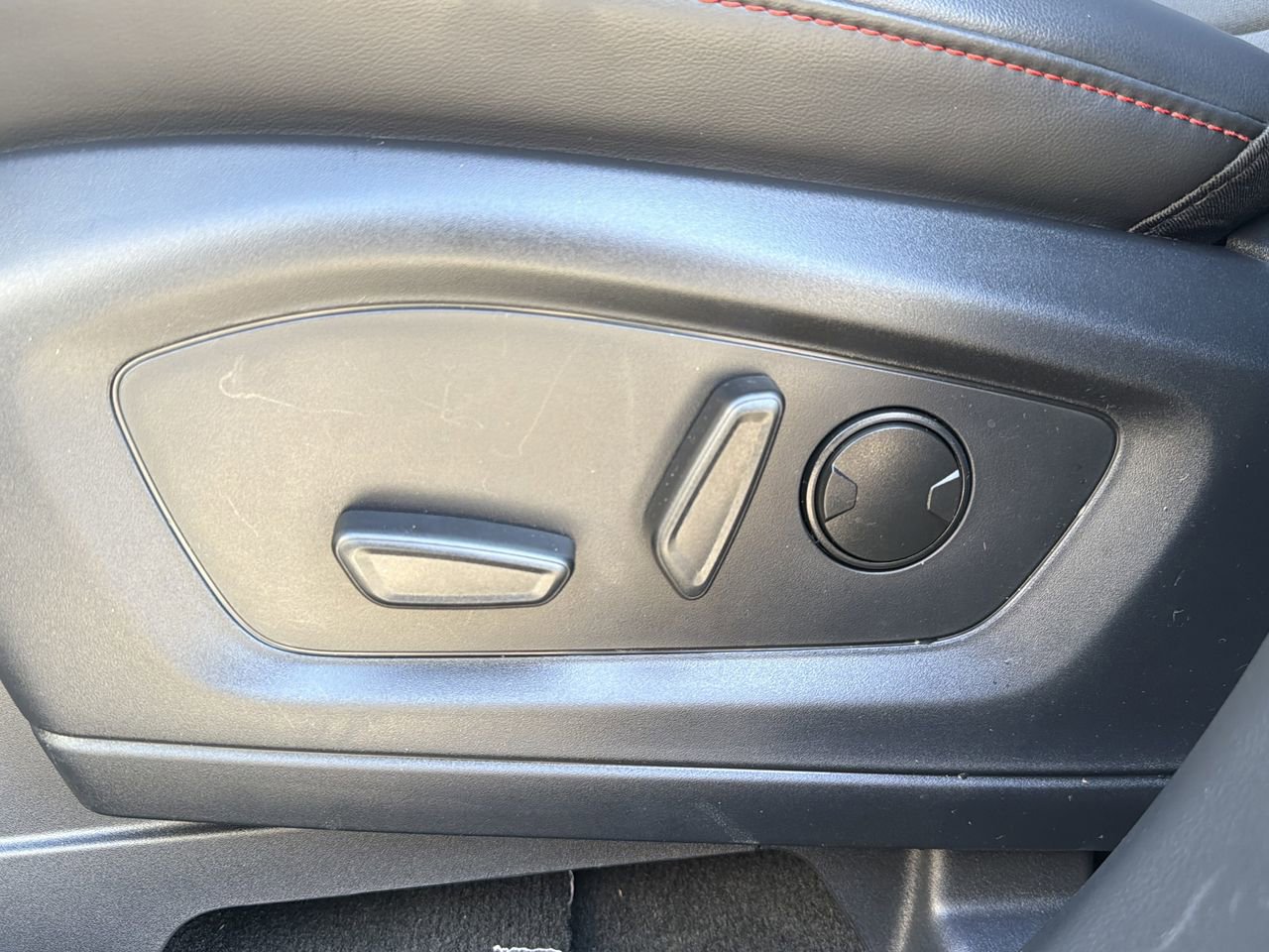 New 2026 Ford Explorer ST-Line image 22