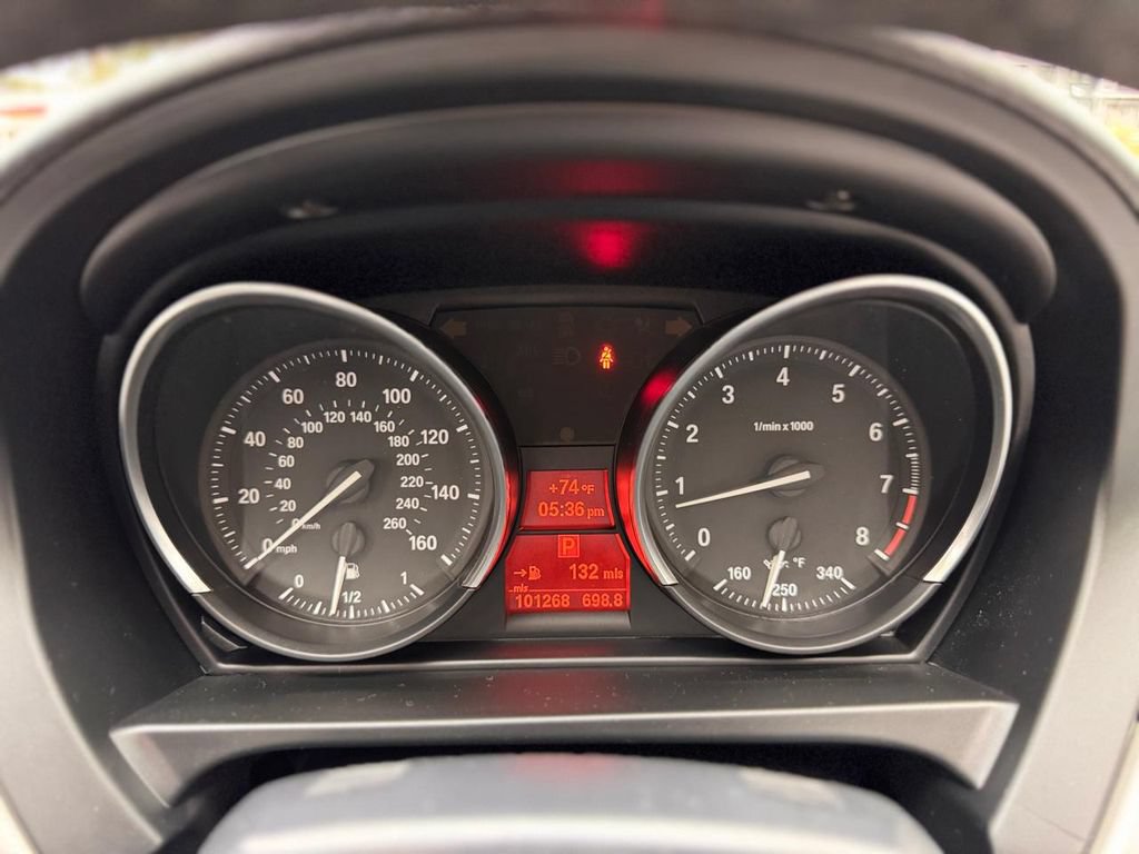 Used 2015 BMW Z4 sDrive28i RWD image 16