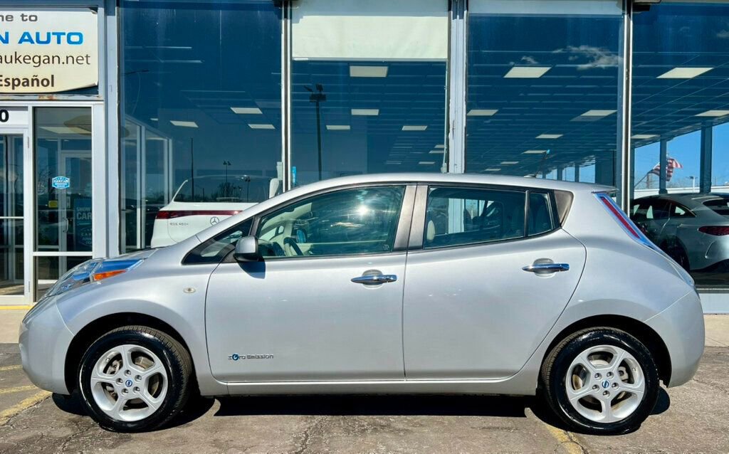 Used 2012 Nissan Leaf SL image 2