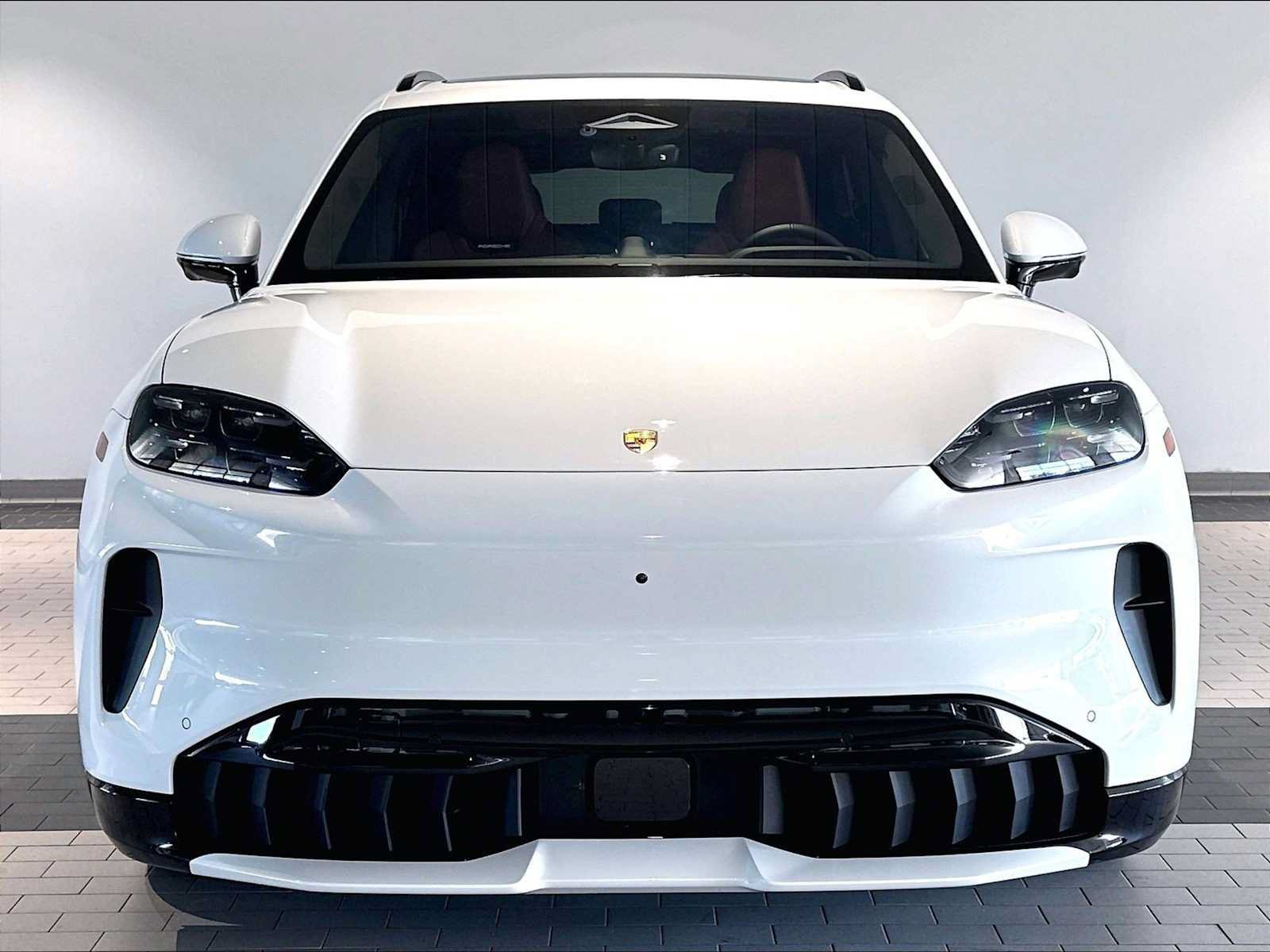 New 2026 Porsche Cayenne Electric AWD/4WD image 10