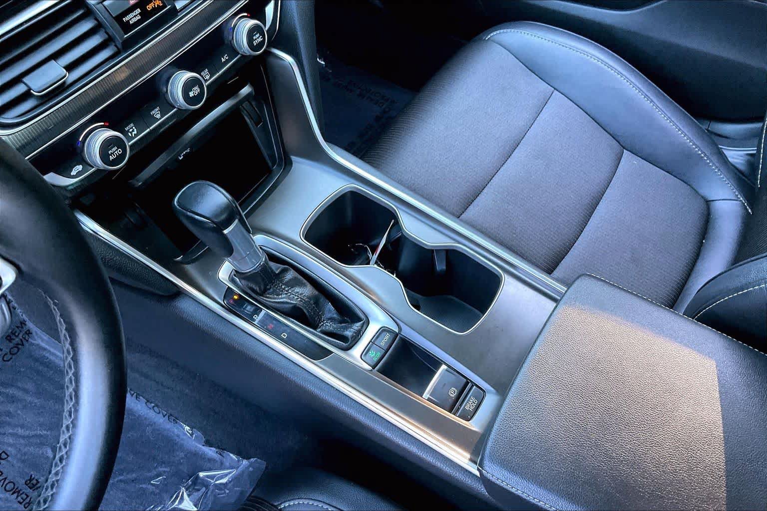 Used 2020 Honda Accord Sport image 15