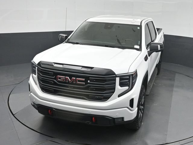 Used 2025 GMC Sierra 1500 AT4 w/ AT4 Premium Package AWD/4WD image 46