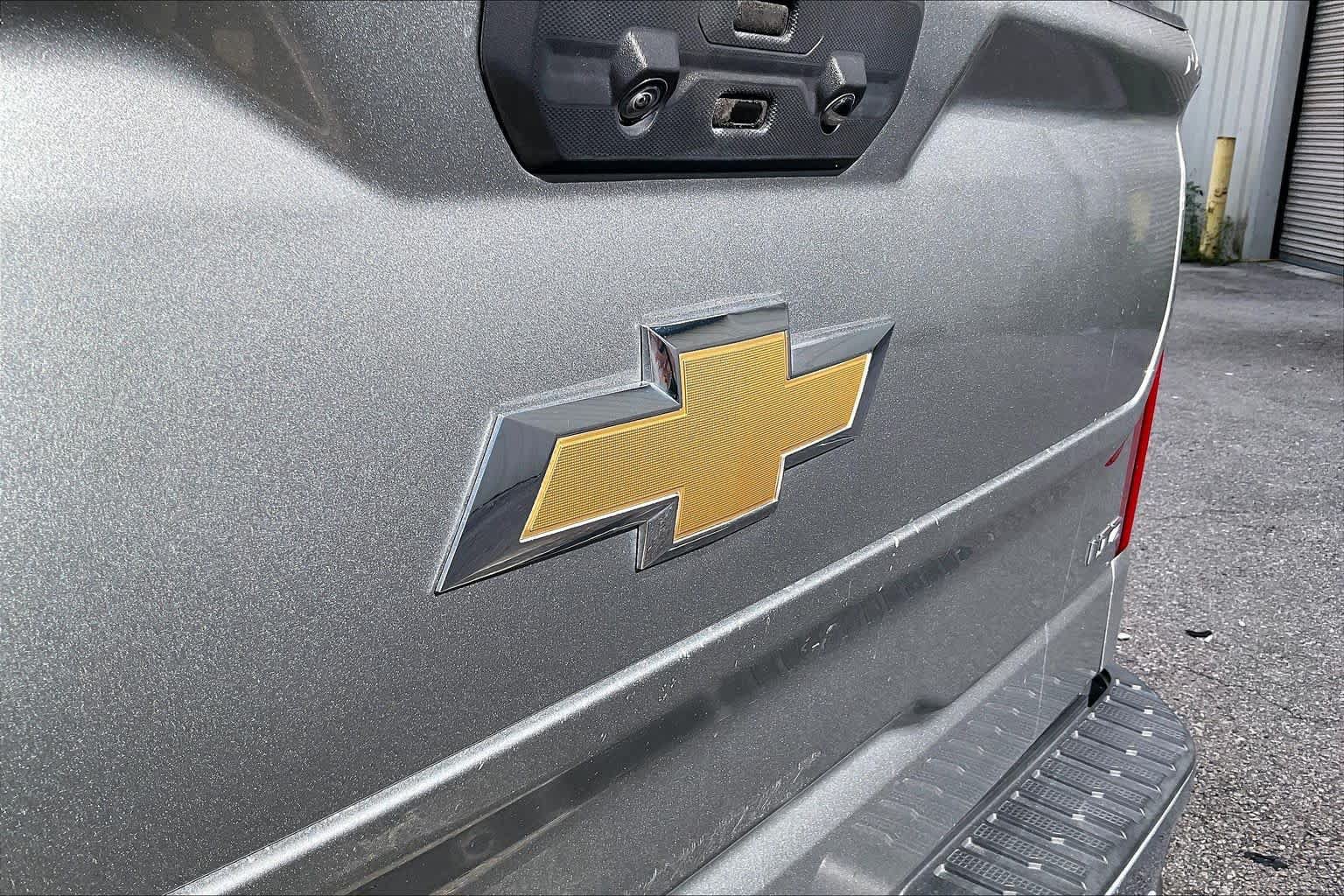 Used 2024 Chevrolet Silverado 1500 LTZ AWD/4WD image 9