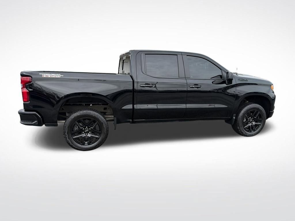 Used 2024 Chevrolet Silverado 1500 LT Trail Boss w/ Convenience Package II AWD/4WD image 7