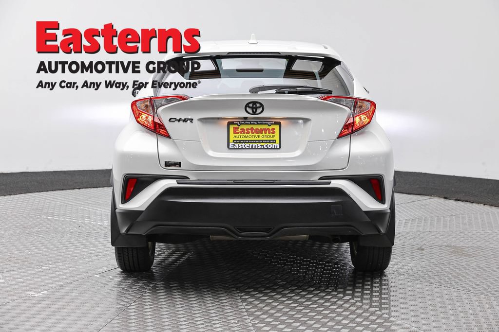 Used 2021 Toyota C-HR LE FWD image 6