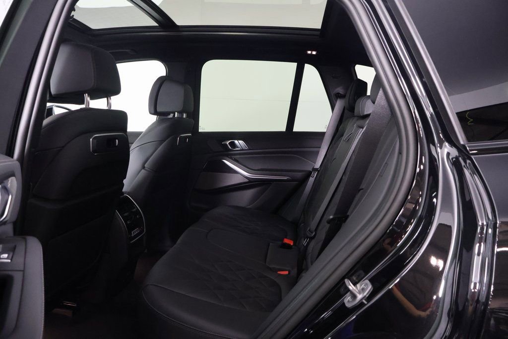 New 2026 BMW X5 sDrive40i w/ M Sport Package image 6