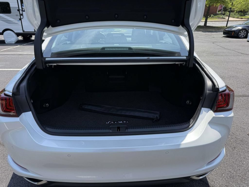 Used 2023 Lexus ES 350 w/ Premium Package FWD image 26