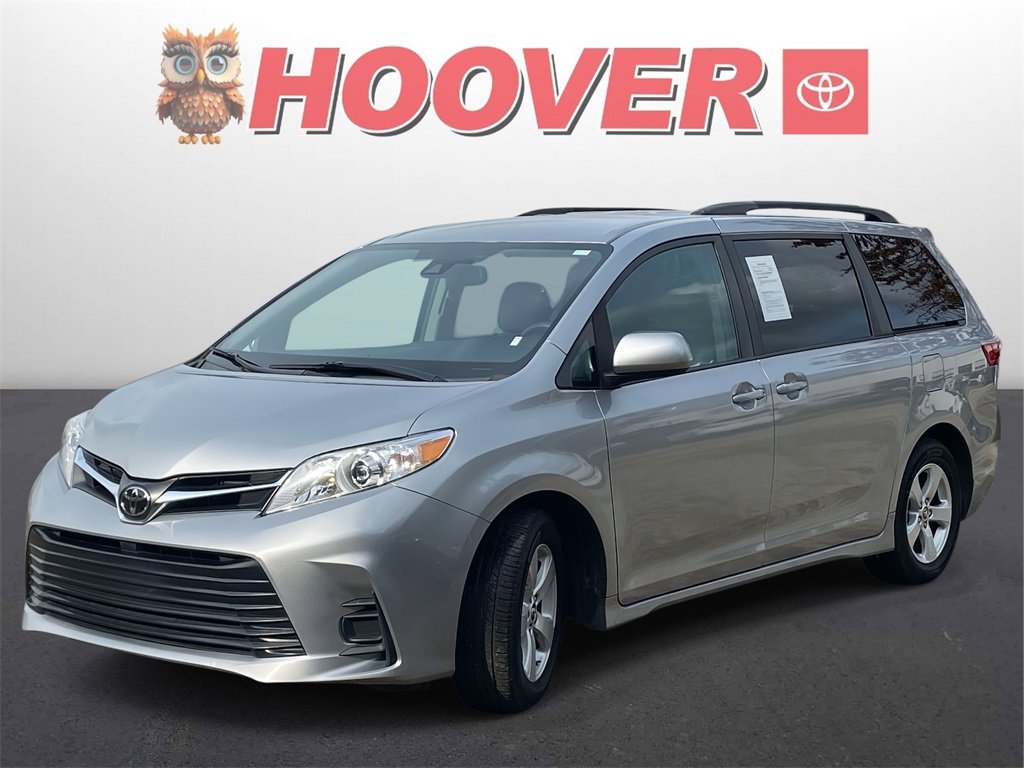 Used 2018 Toyota Sienna LE image 6