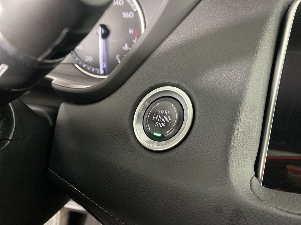 Certified 2023 Cadillac XT4 Premium Luxury w/ Cold Weather Package image 20