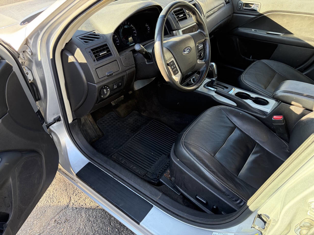 Used 2012 Ford Fusion SEL image 7