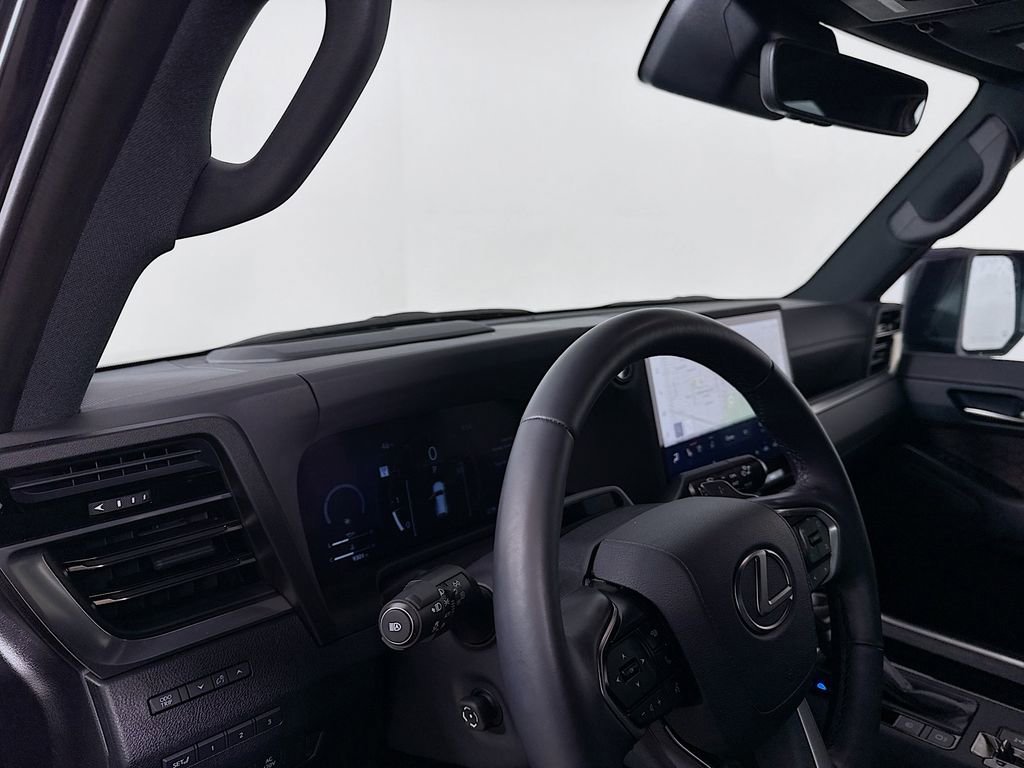 Used 2025 Lexus GX 550 550 Premium image 9