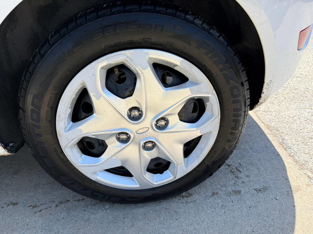 Used 2012 Ford Fiesta SE FWD image 16