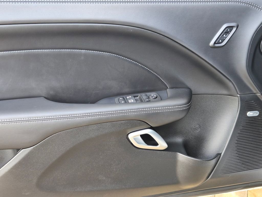 Used 2023 Dodge Challenger GT w/ Plus Package image 11