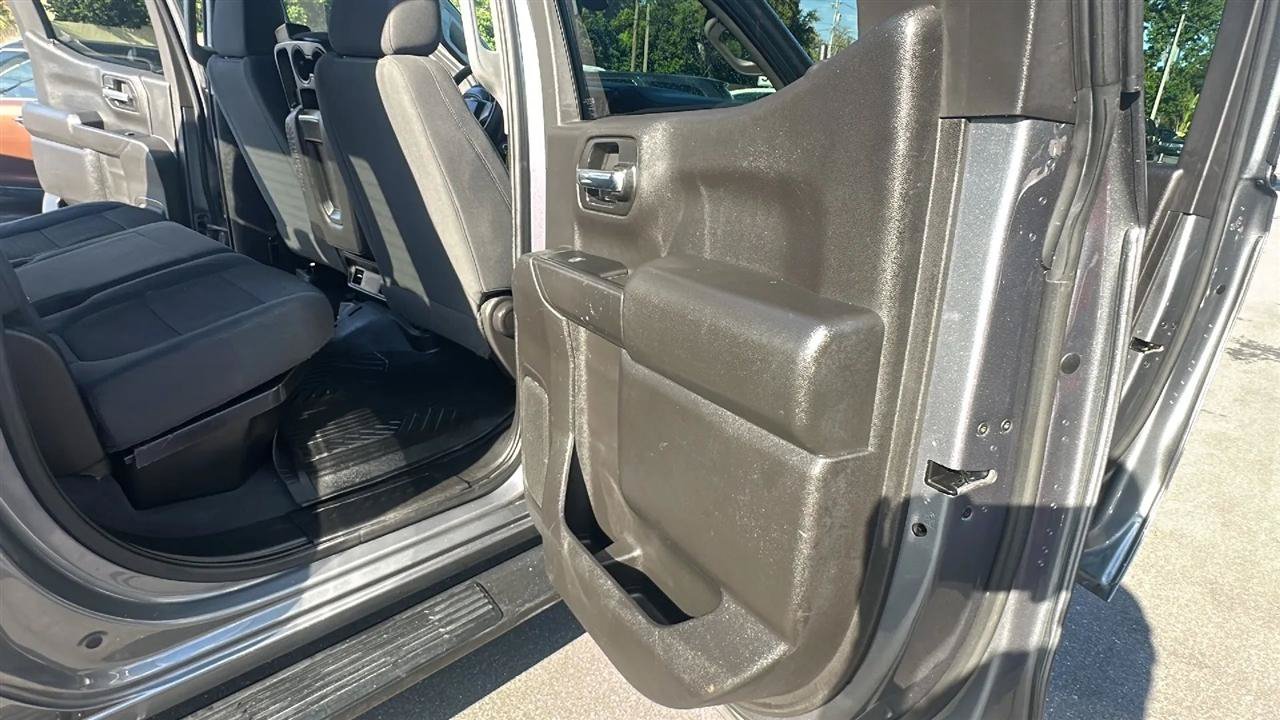 Used 2022 Chevrolet Silverado 1500 Custom RWD image 28