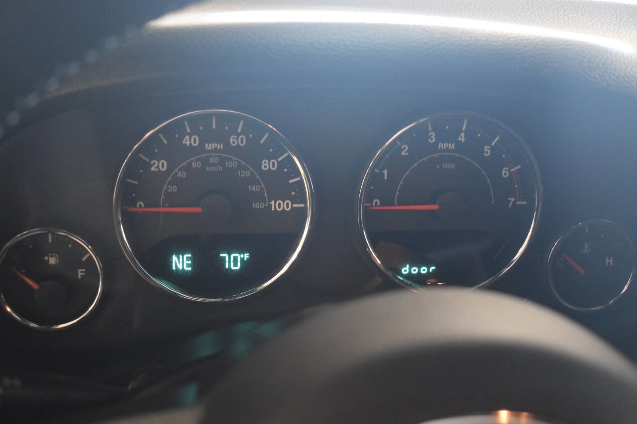 Used 2011 Jeep Wrangler Rubicon w/ Trailer Tow Group image 61