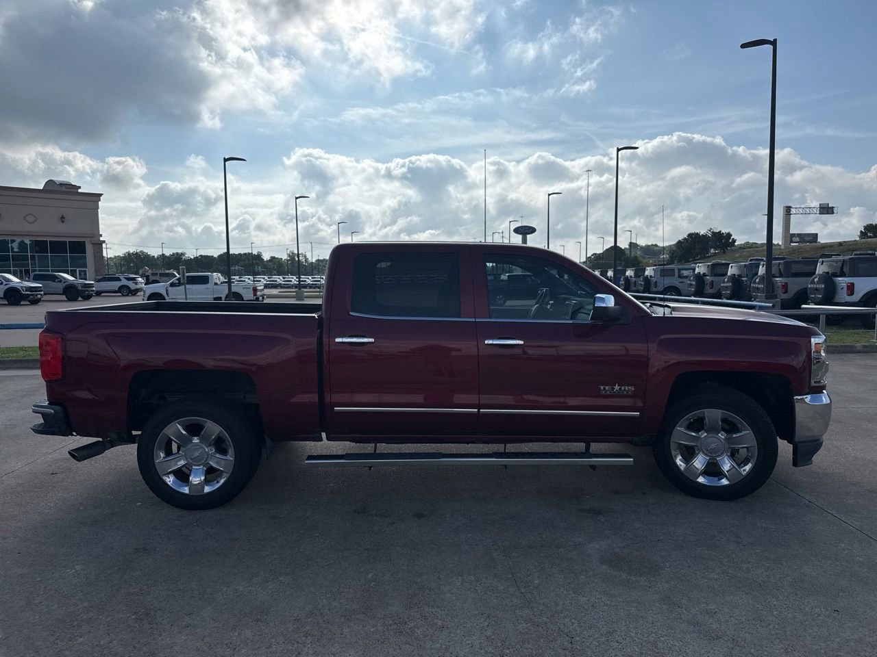 Used 2016 Chevrolet Silverado 1500 LTZ w/ Texas Edition RWD image 17