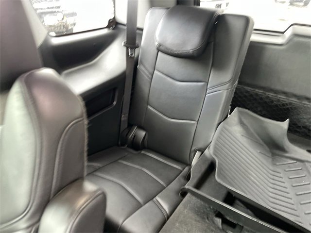 Used 2020 Cadillac Escalade Luxury image 24