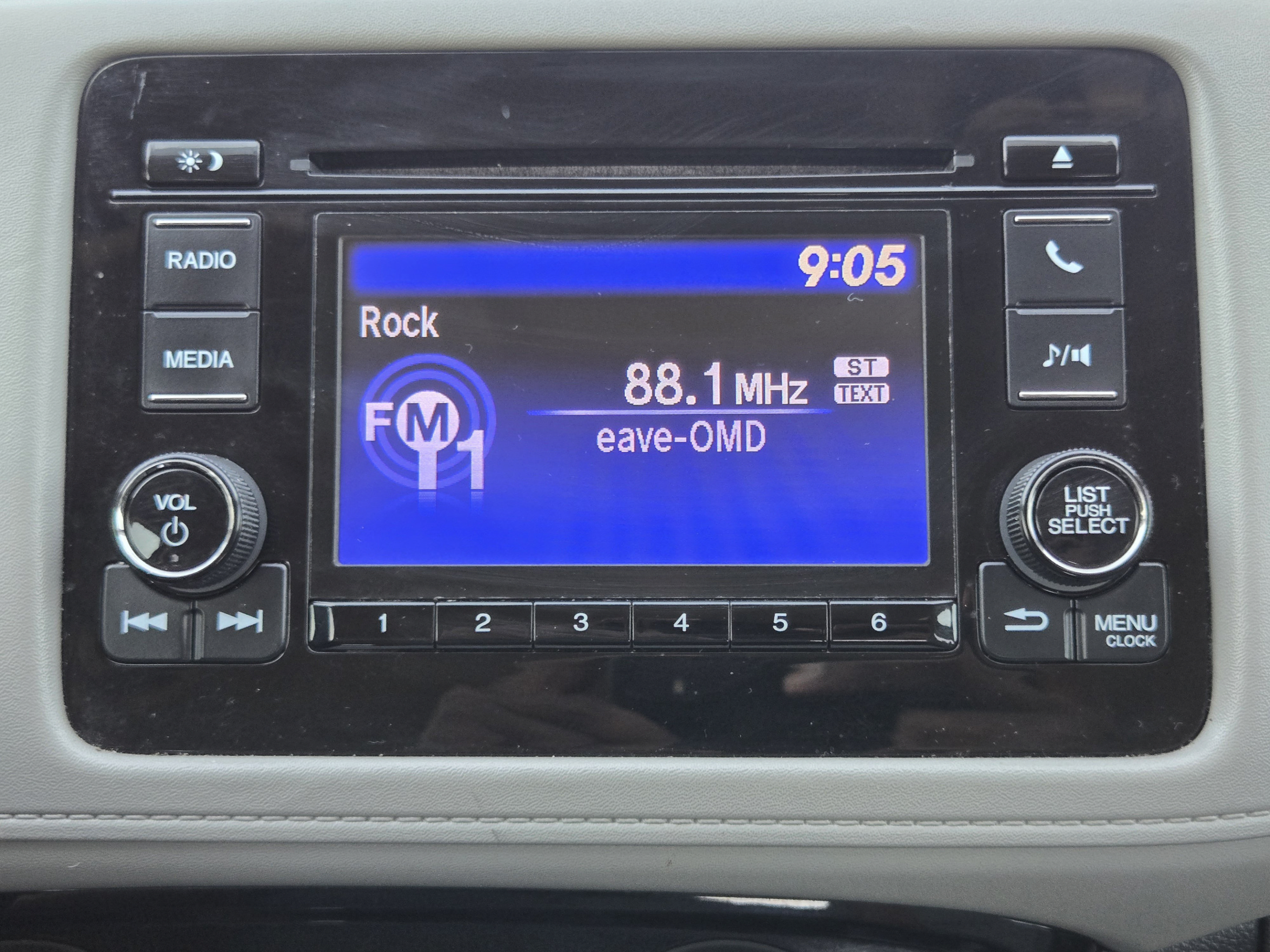Used 2020 Honda HR-V LX image 13
