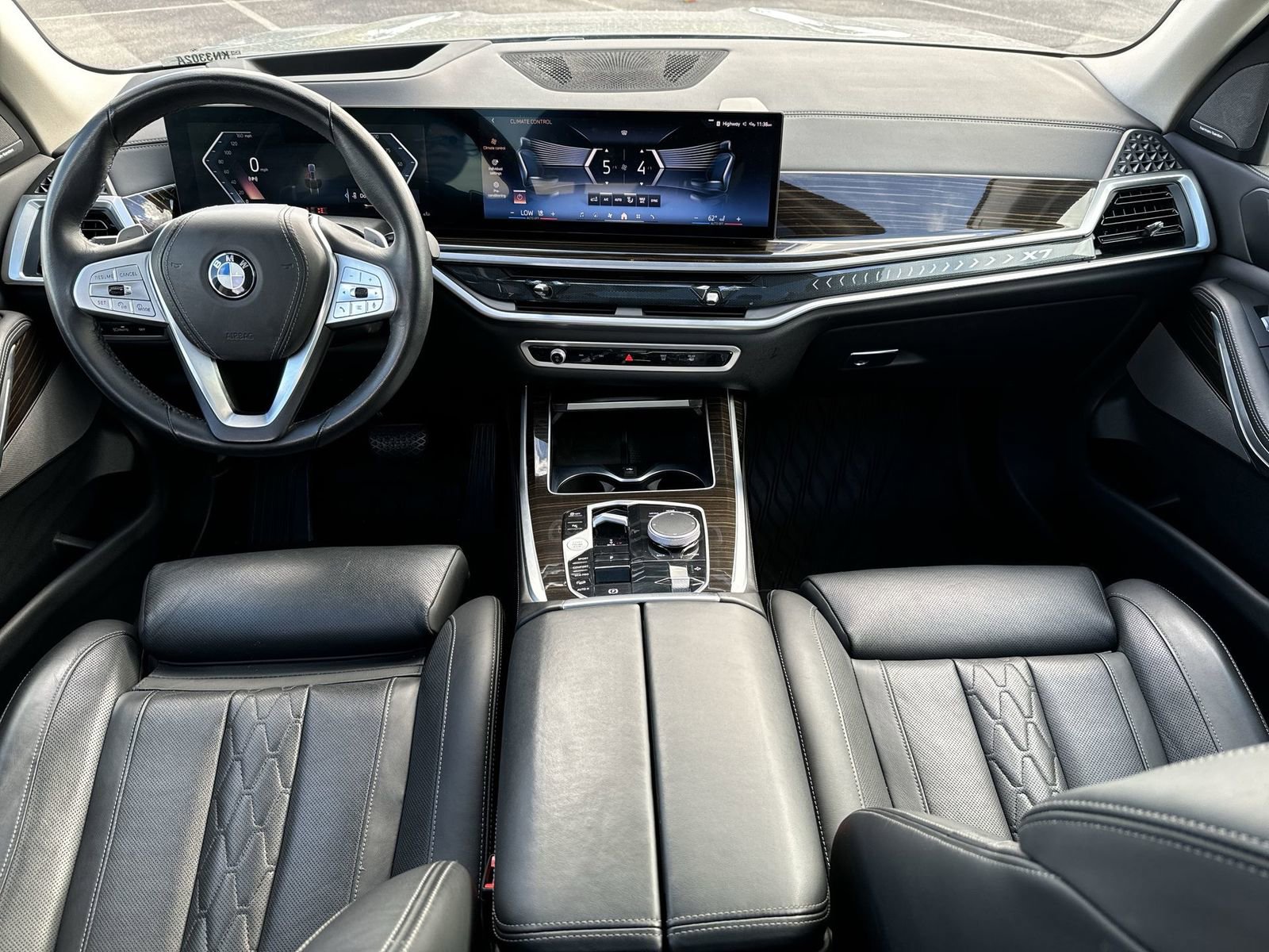 Used 2025 BMW X7 xDrive40i image 23