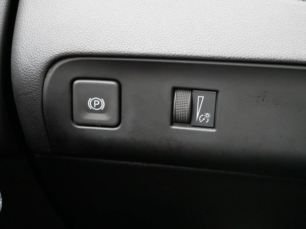 Used 2023 Buick Enclave Essence AWD/4WD image 29