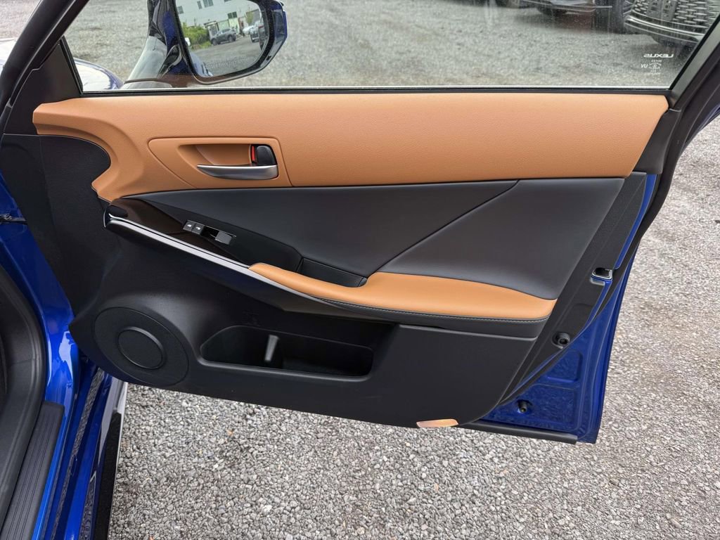 Used 2025 Lexus IS 350 F Sport w/ Accessory Package image 15
