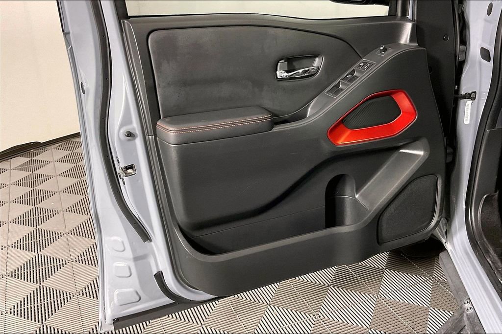 Used 2023 Nissan Frontier Pro-X w/ Technology Package image 24