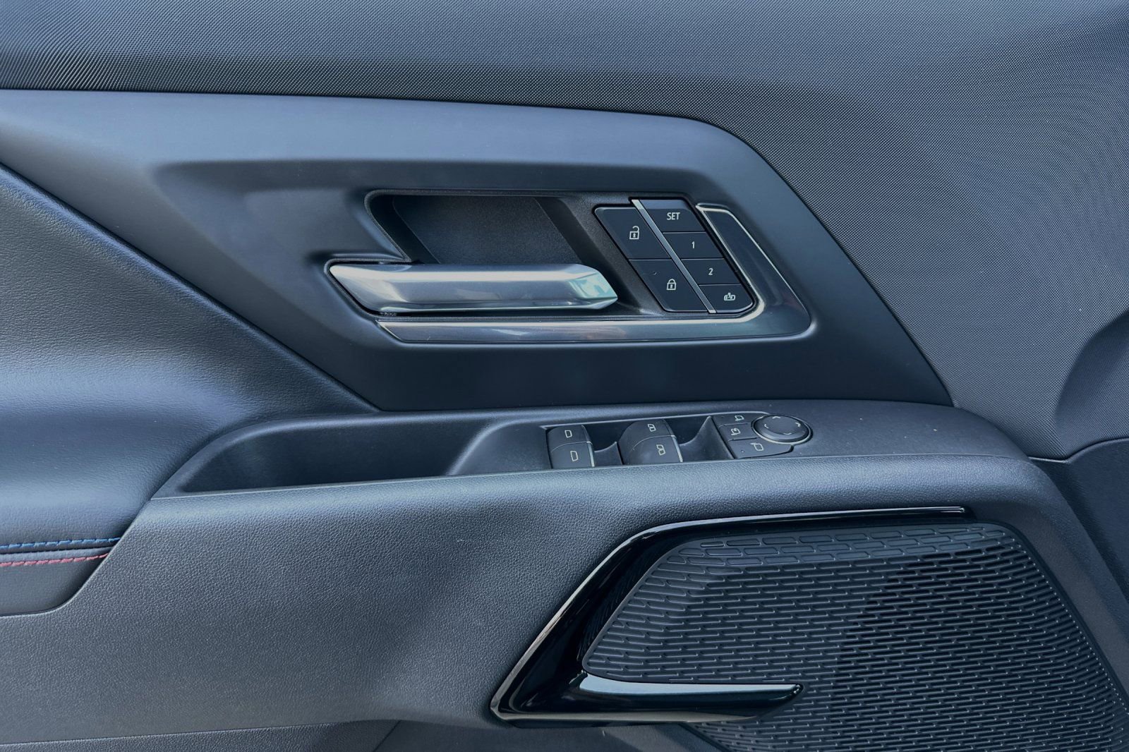 New 2024 Chevrolet Silverado EV RST AWD/4WD image 8