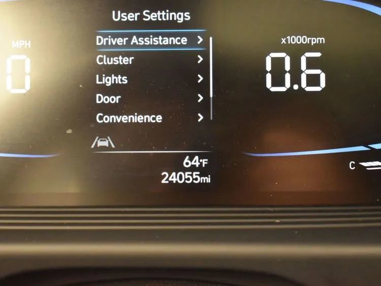 Used 2025 Hyundai Venue SEL image 29