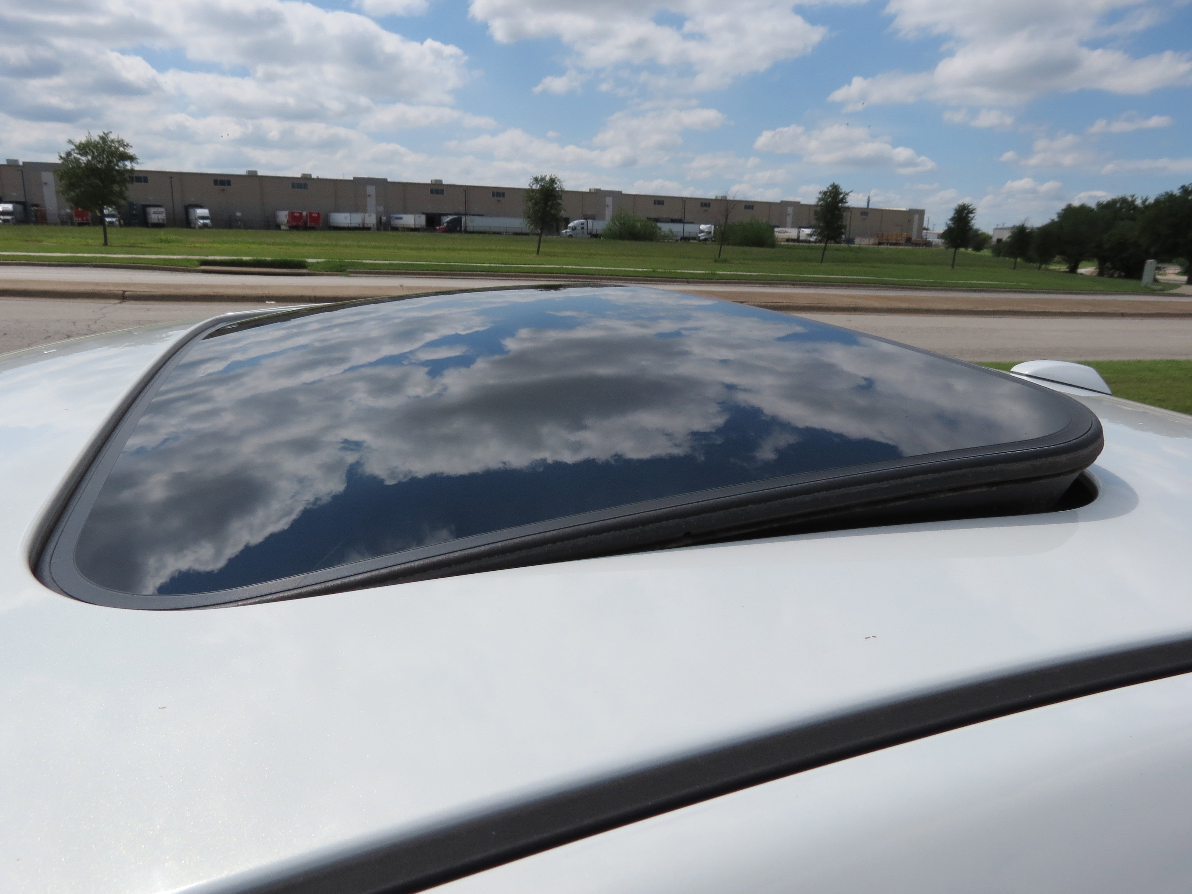 Used 2010 INFINITI G37 x w/ Premium Pkg image 9