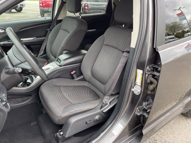 Used 2016 Dodge Journey SE w/ Flexible Seating Group FWD image 21