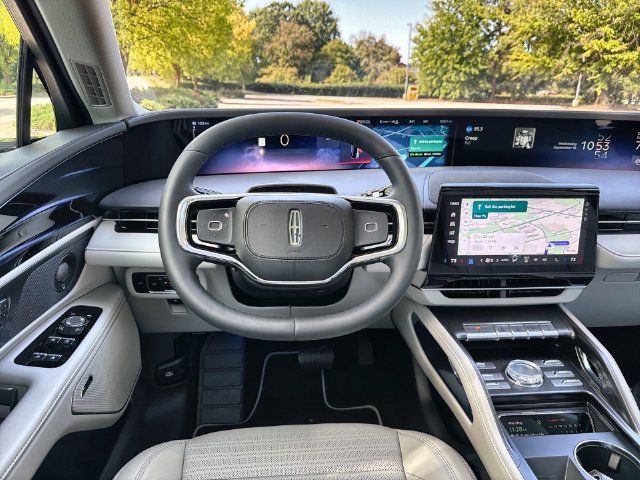 New 2026 Lincoln Nautilus Reserve AWD/4WD image 14