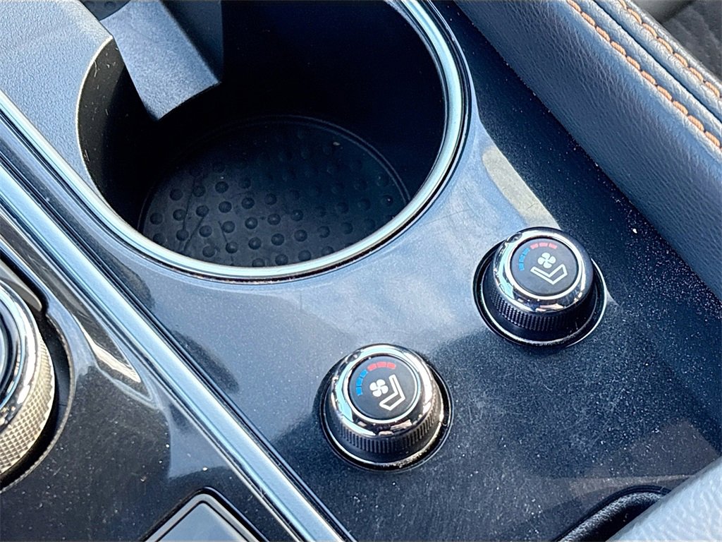 Used 2023 Nissan Maxima SR w/ Sport Mat Group image 21