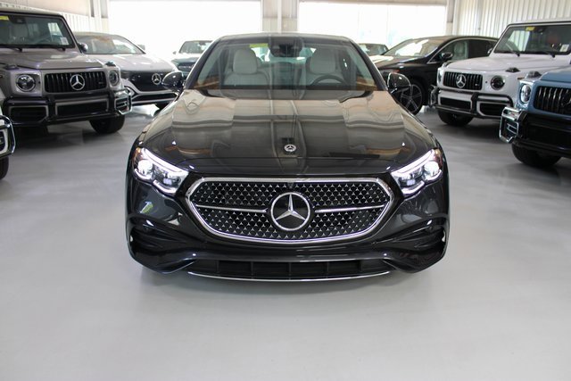 Used 2024 Mercedes-Benz E 350 E 350 4MATIC w/ Driver Assistance Package image 41