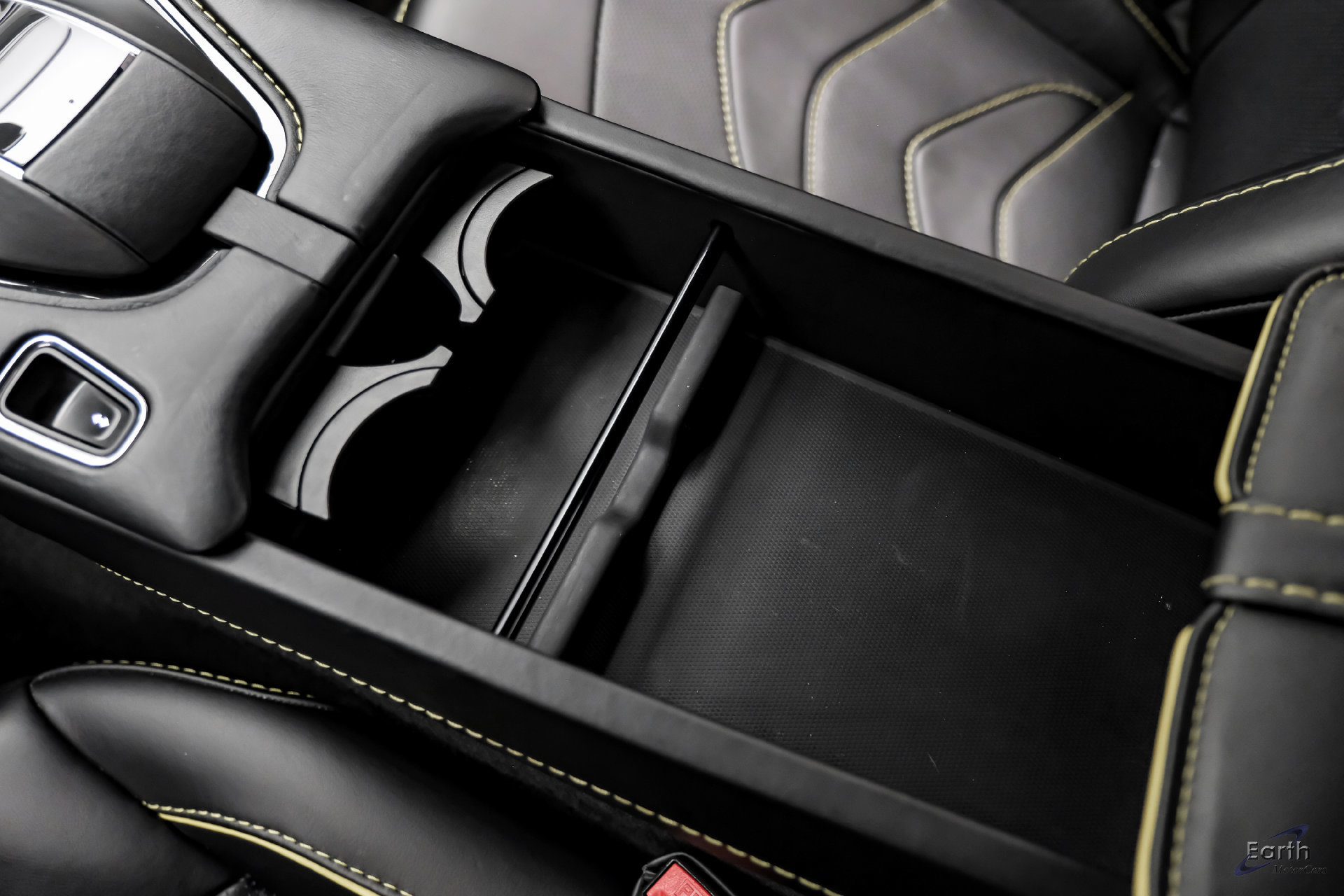 Used 2019 Aston Martin DBS Superleggera RWD image 66