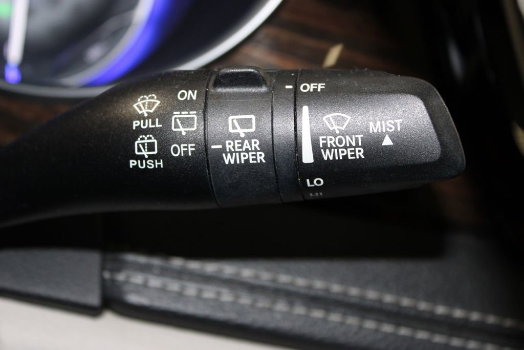 Used 2022 Chrysler Pacifica Limited image 28