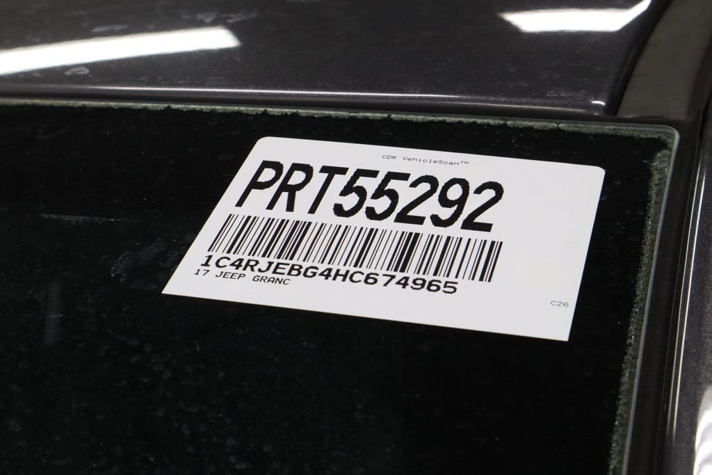 Used 2017 Jeep Grand Cherokee Limited image 38