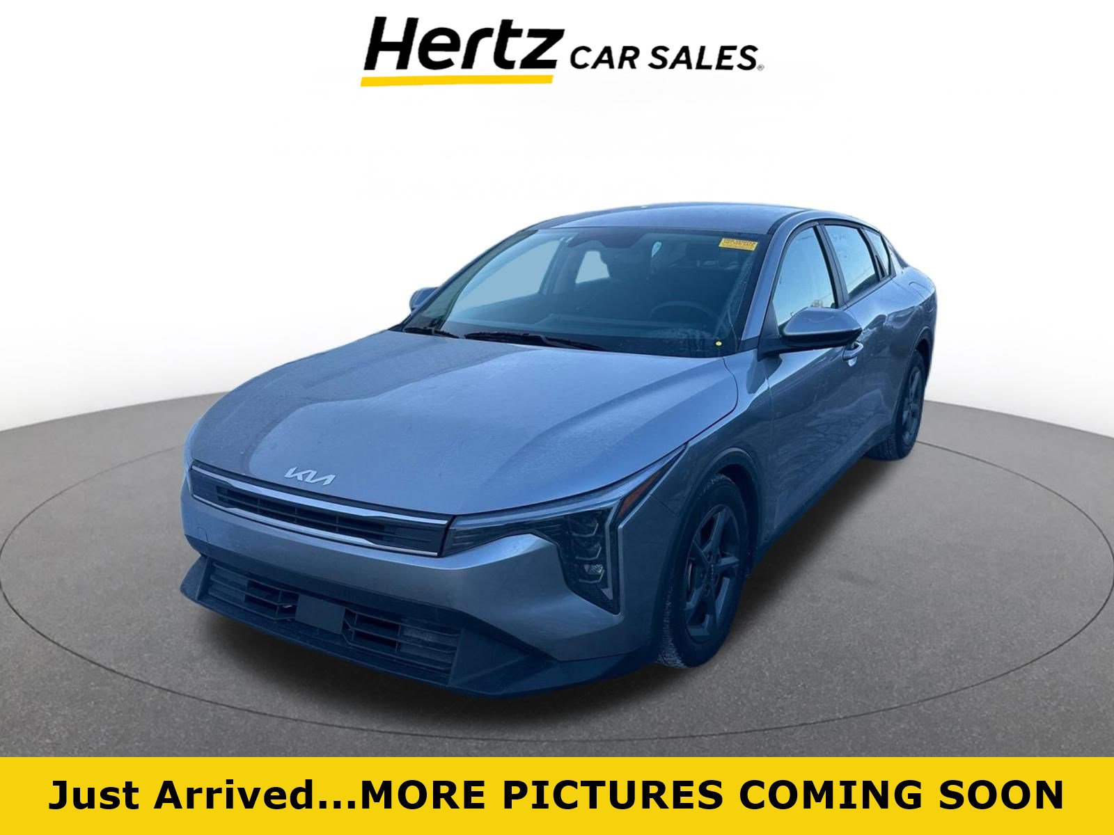 Used 2025 Kia K4 LXS image 1