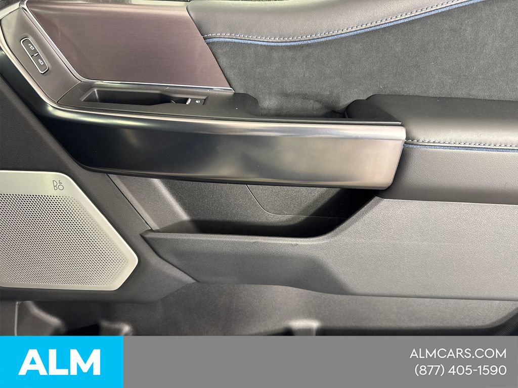 Used 2026 Ford F250 Platinum w/ Tremor Off-Road Package image 17