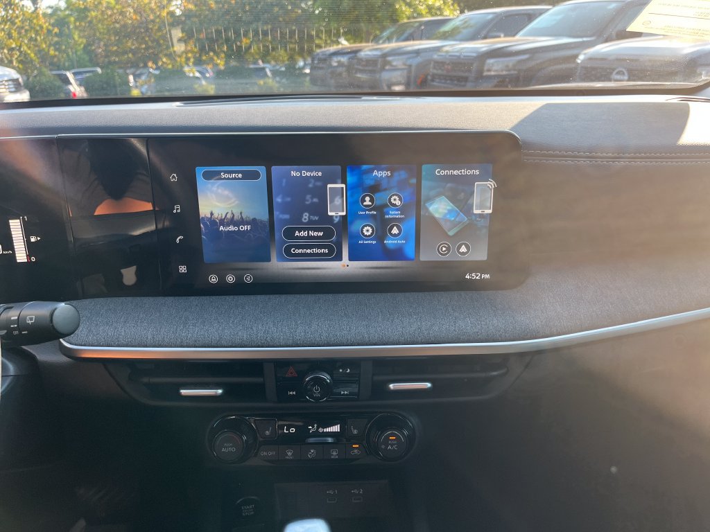 New 2027 Nissan Kicks SV w/ SV Premium Package AWD/4WD image 19