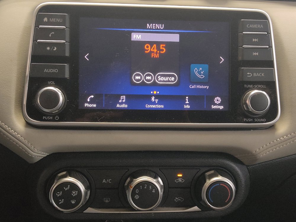 Used 2020 Nissan Versa SV FWD image 25