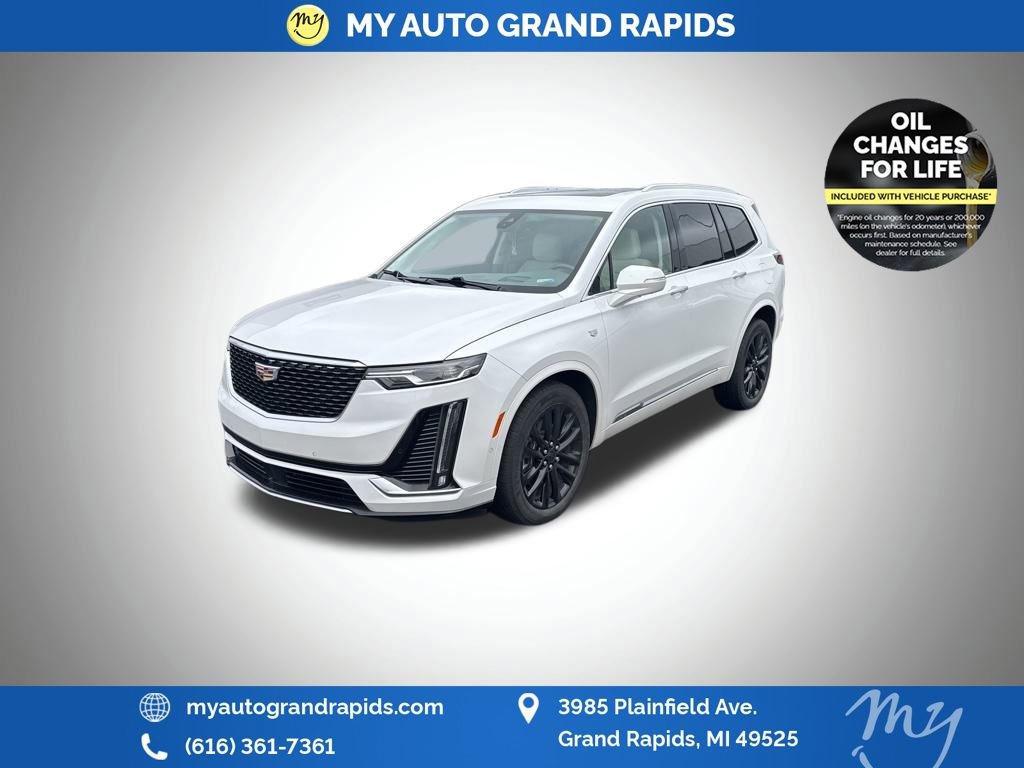 Used 2022 Cadillac XT6 Premium Luxury w/ Technology Package image 7